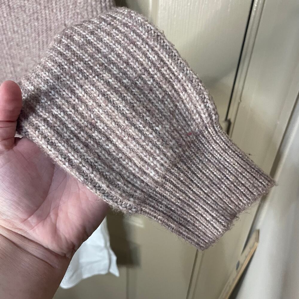 Halston Sweater with attached button up detail size small - Picture 4 of 8